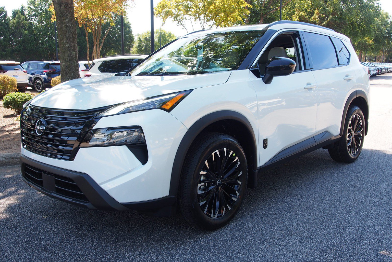 New 2026 Nissan Rogue Dark Armor FWD image 3