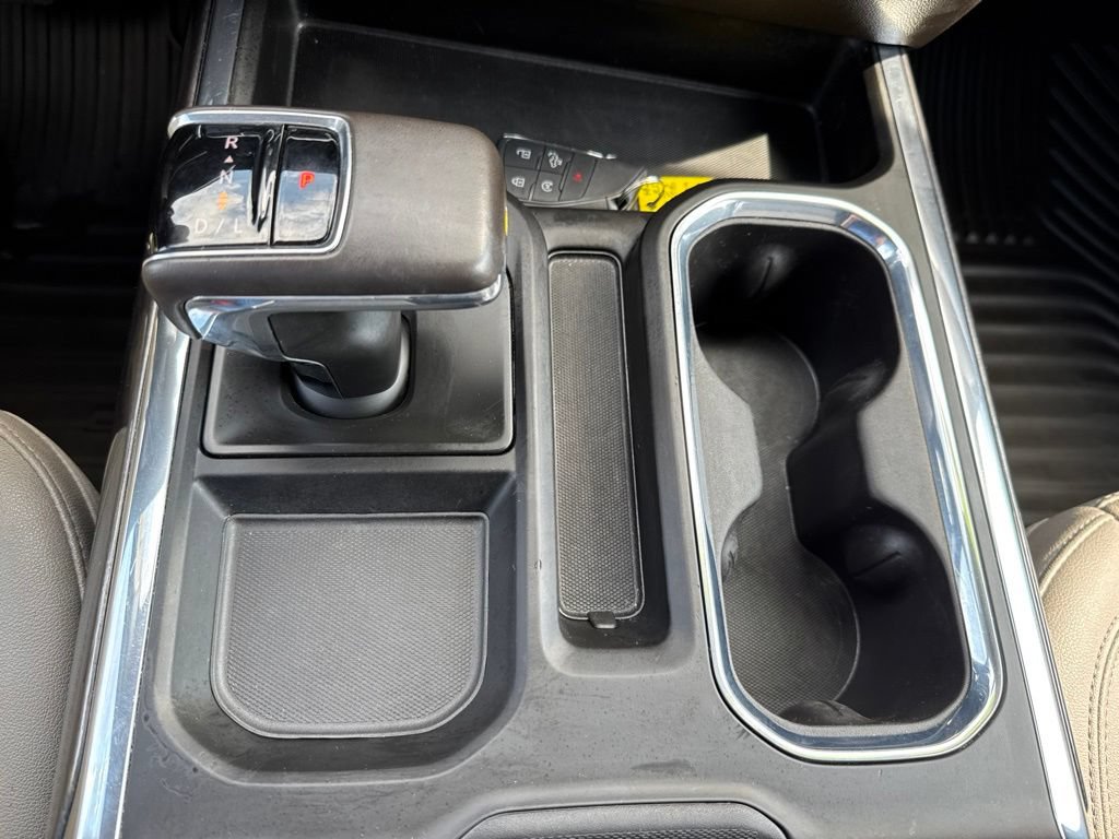 Used 2024 Chevrolet Silverado 1500 LTZ w/ LTZ Convenience Package II AWD/4WD image 29