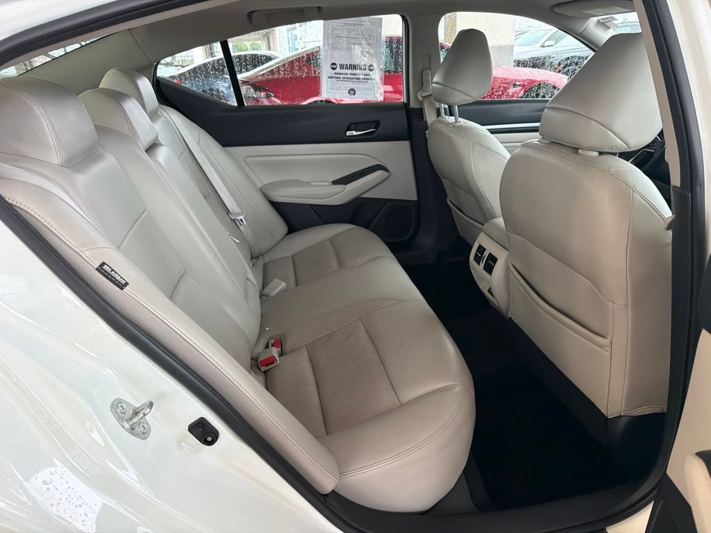 Used 2019 Nissan Altima 2.0 Platinum FWD image 22