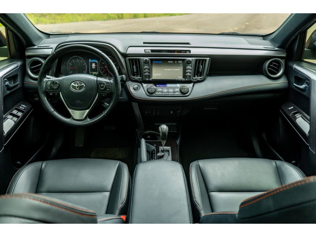 Used 2018 Toyota RAV4 SE w/ Power Extra Value Package FWD image 20