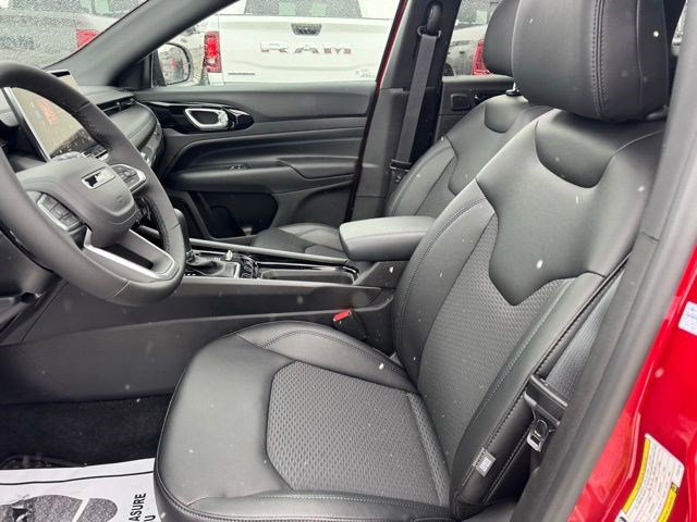 New 2026 Jeep Compass Latitude w/ Sun and Sound Group image 9