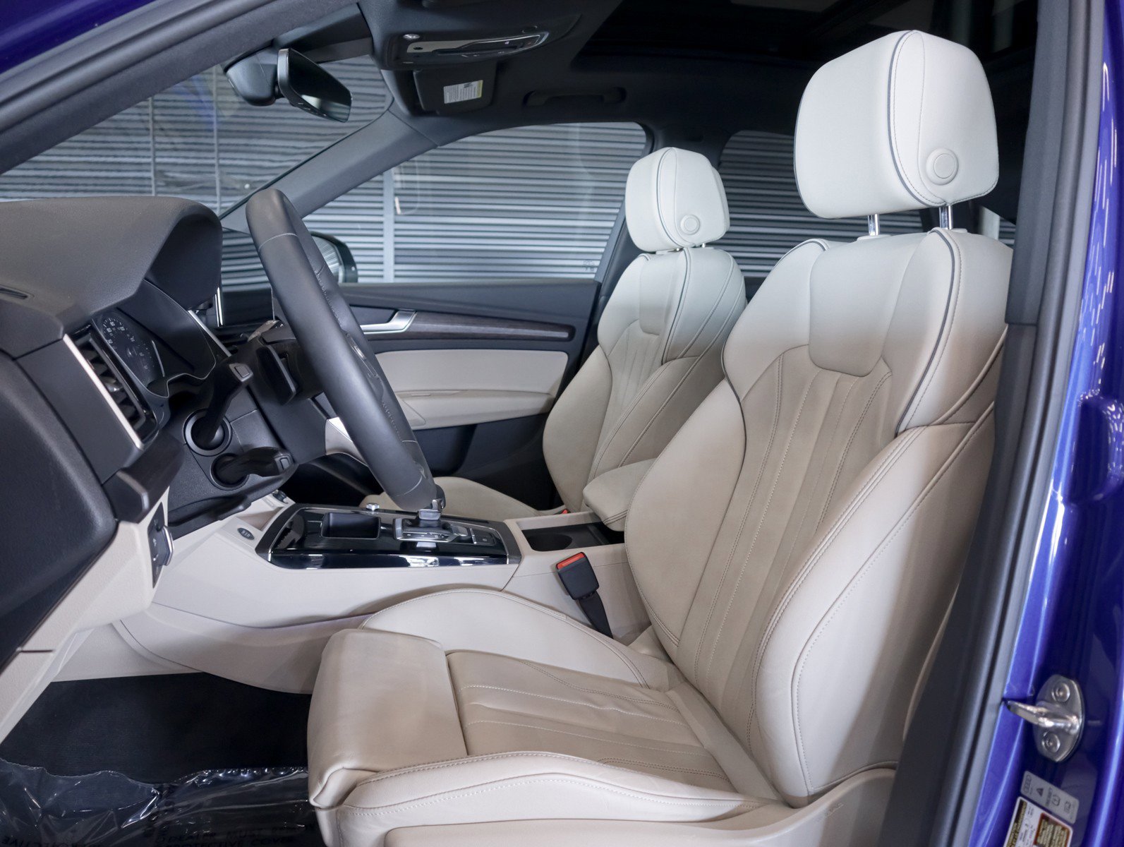 Certified 2025 Audi Q5 2.0T Premium AWD/4WD image 8