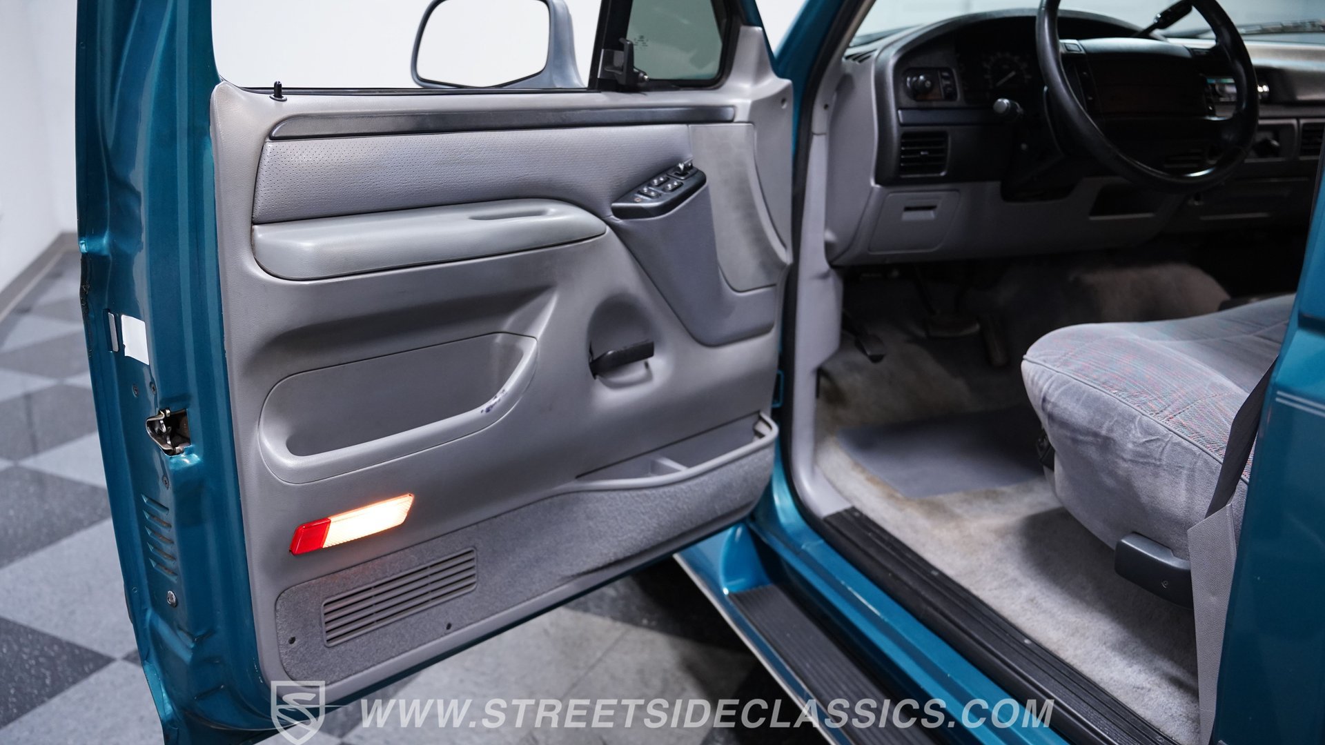 Used 1996 Ford F150 2WD Regular Cab image 29