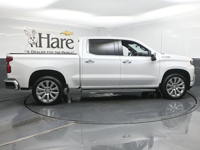 Used 2021 Chevrolet Silverado 1500 High Country w/ Technology Package AWD/4WD image 36