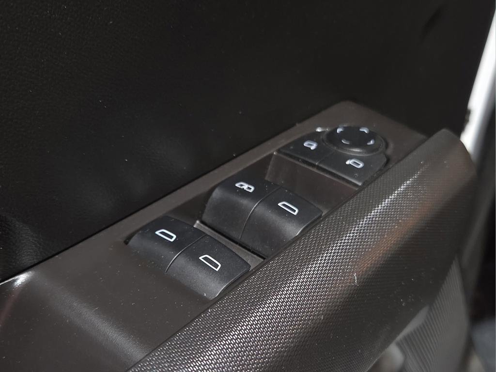 Used 2024 Chevrolet Colorado LT image 18