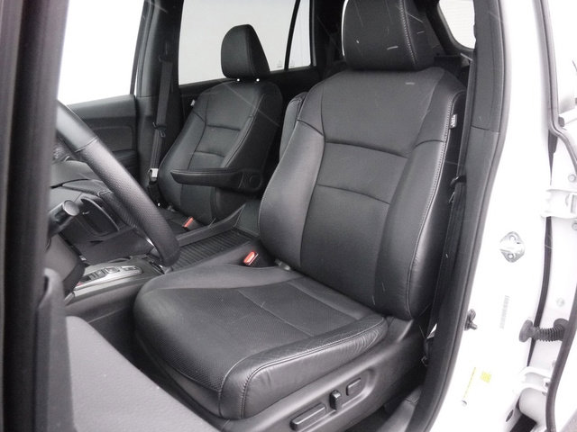 Used 2023 Honda Passport EX-L image 16