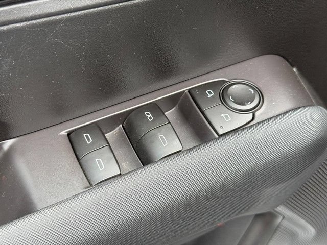 Used 2023 Chevrolet Colorado Z71 w/ Z71 Convenience Package 2 AWD/4WD image 17