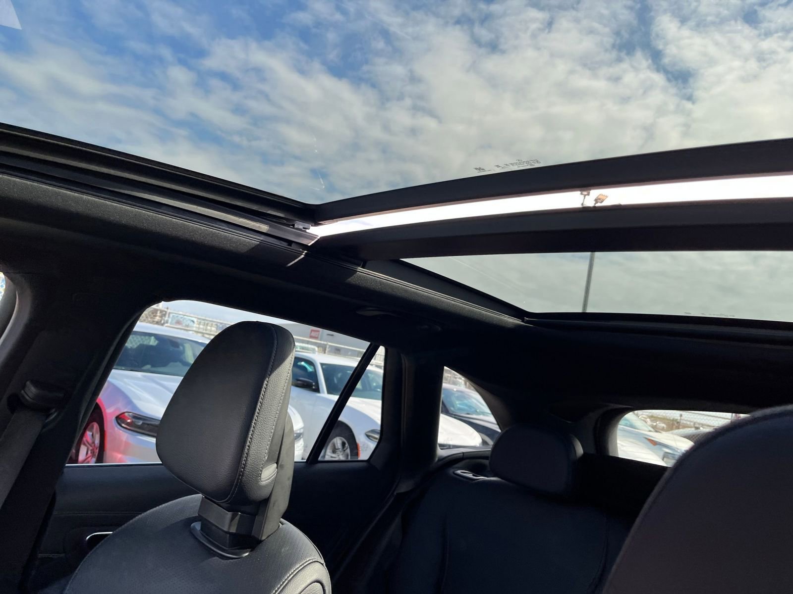 Used 2024 Mercedes-Benz GLC 300 GLC 300 image 29