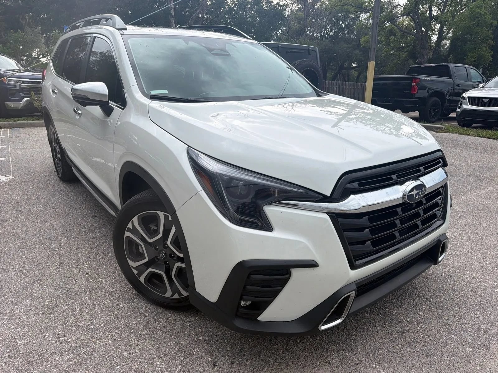 Used 2023 Subaru Ascent Touring AWD/4WD image 6