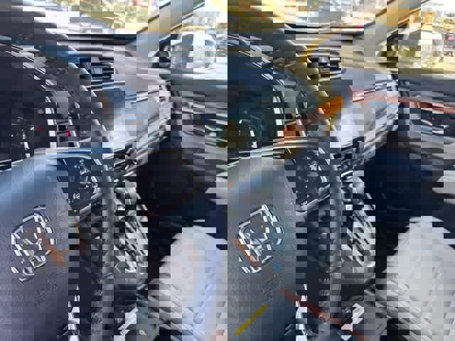 Used 2022 Honda CR-V Touring image 19