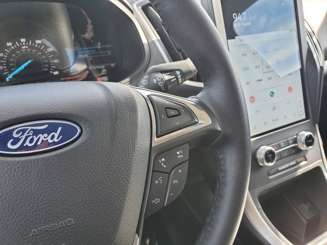 Used 2023 Ford Edge SEL image 14