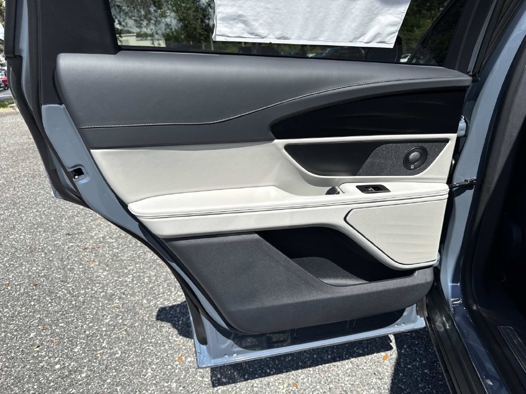New 2026 Lincoln Nautilus Premier w/ Equipment Group 102A AWD/4WD image 13