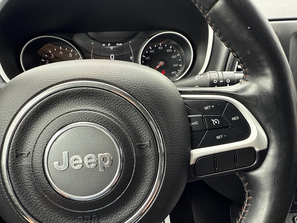 Used 2020 Jeep Compass Latitude w/ Cold Weather Group image 24