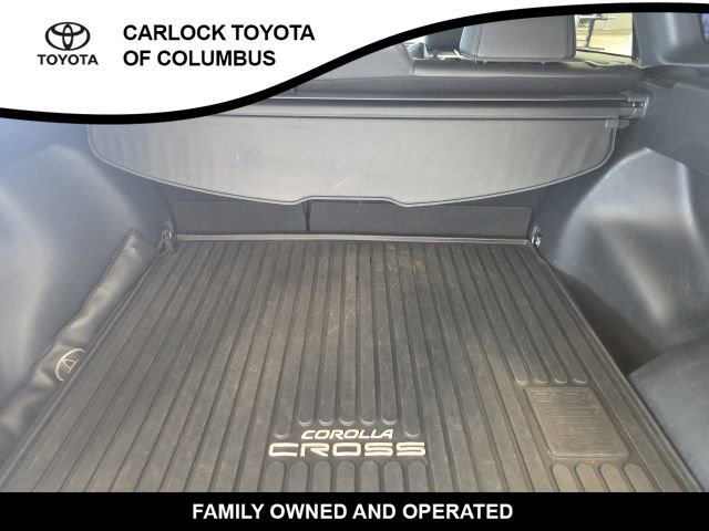 Used 2024 Toyota Corolla Cross AWD Hybrid w/ Convenience Package image 15