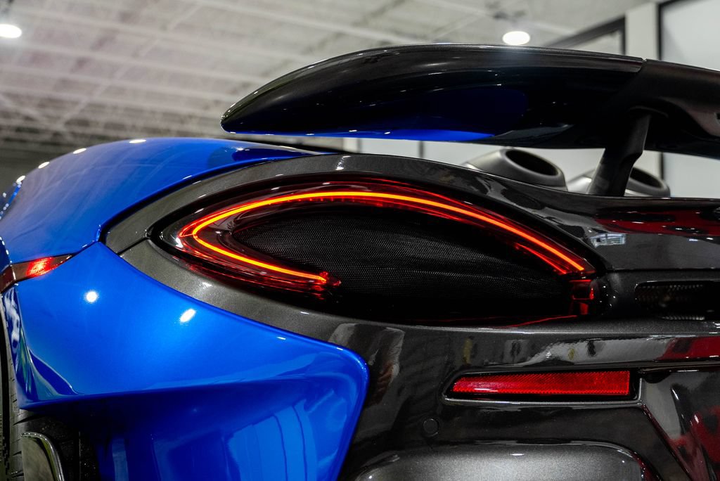 Used 2019 McLaren 600LT RWD image 30
