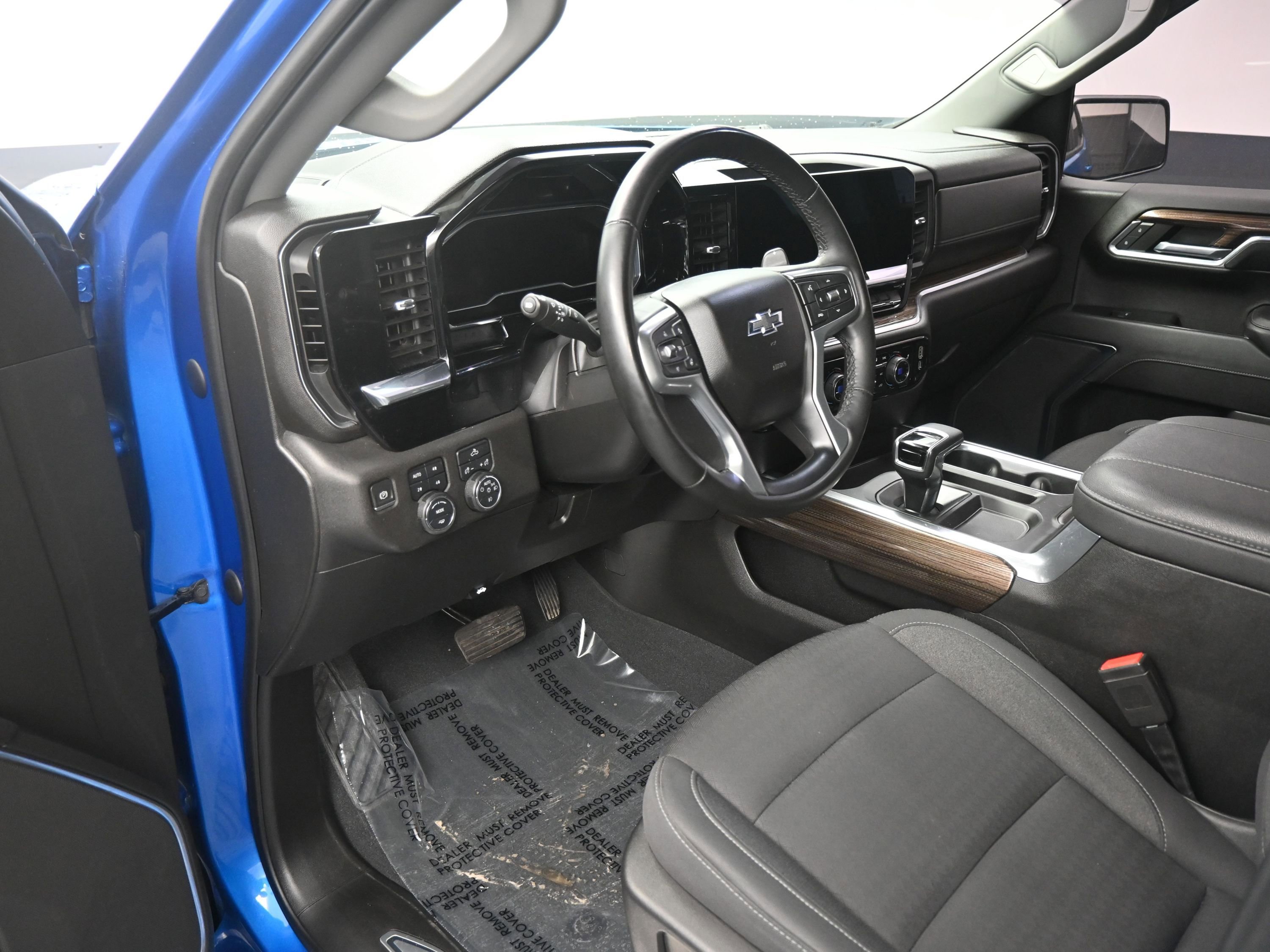 Certified 2023 Chevrolet Silverado 1500 RST w/ Z71 Off-Road Package image 12