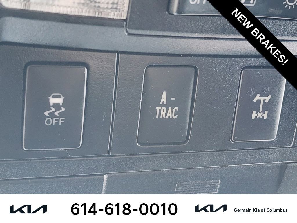 Used 2016 Toyota Tacoma TRD Off-Road image 31