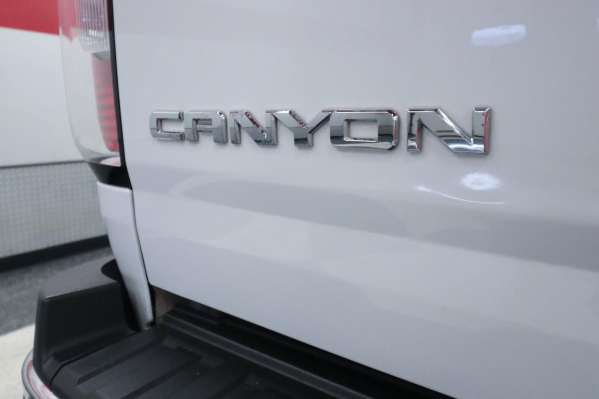 Used 2016 GMC Canyon SLE w/ SLE Convenience Package RWD image 26