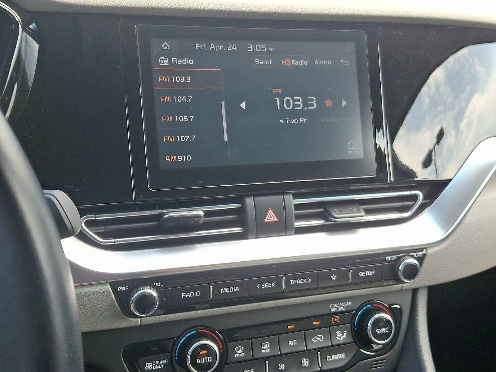 Used 2021 Kia Niro EX FWD image 16
