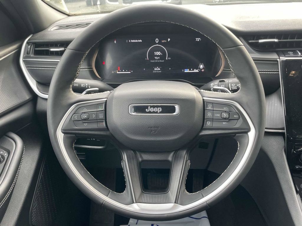 Certified 2025 Jeep Grand Cherokee Altitude image 23