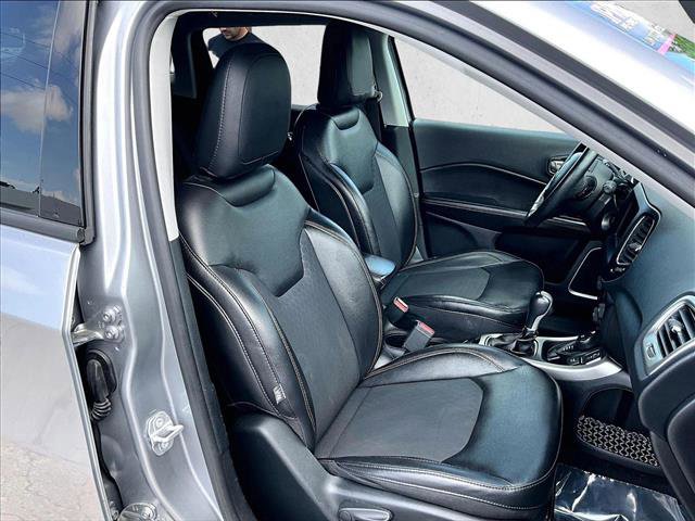 Used 2019 Jeep Compass Latitude w/ Popular Equipment Group AWD/4WD image 9