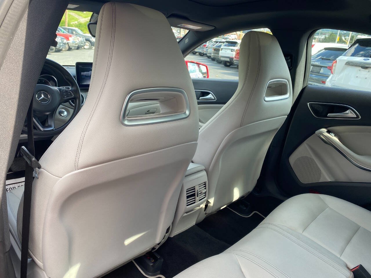 Used 2017 Mercedes-Benz CLA 250 image 23