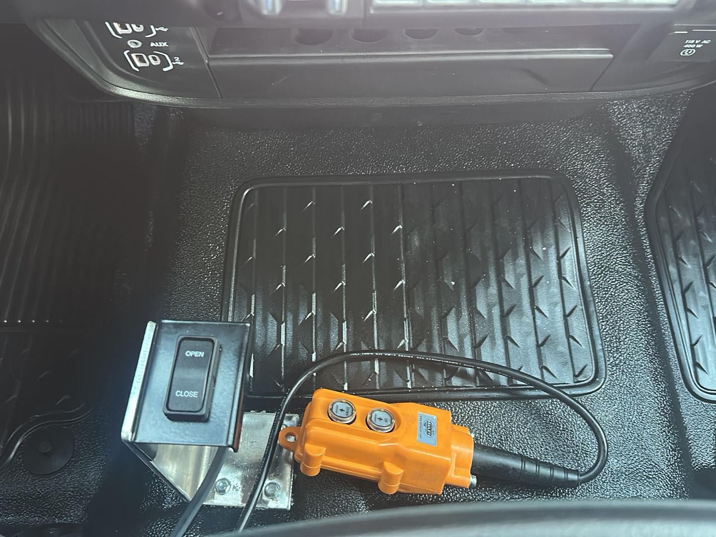 New 2026 RAM 5500 4x4 Regular Cab image 18