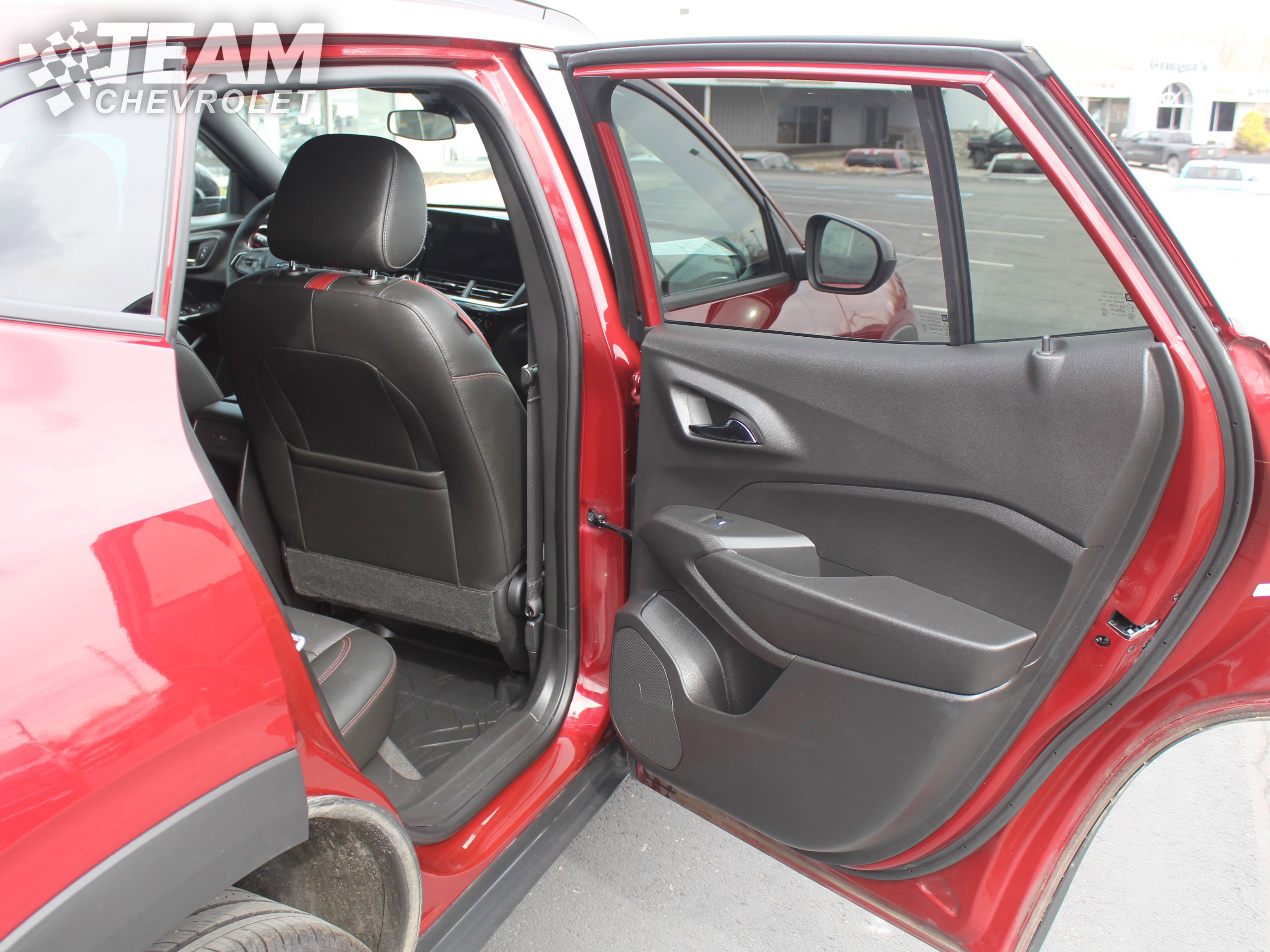 Used 2025 Chevrolet Trax RS w/ Driver Confidence Package image 22