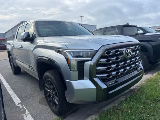 Used 2023 Toyota Tundra Platinum AWD/4WD image 3