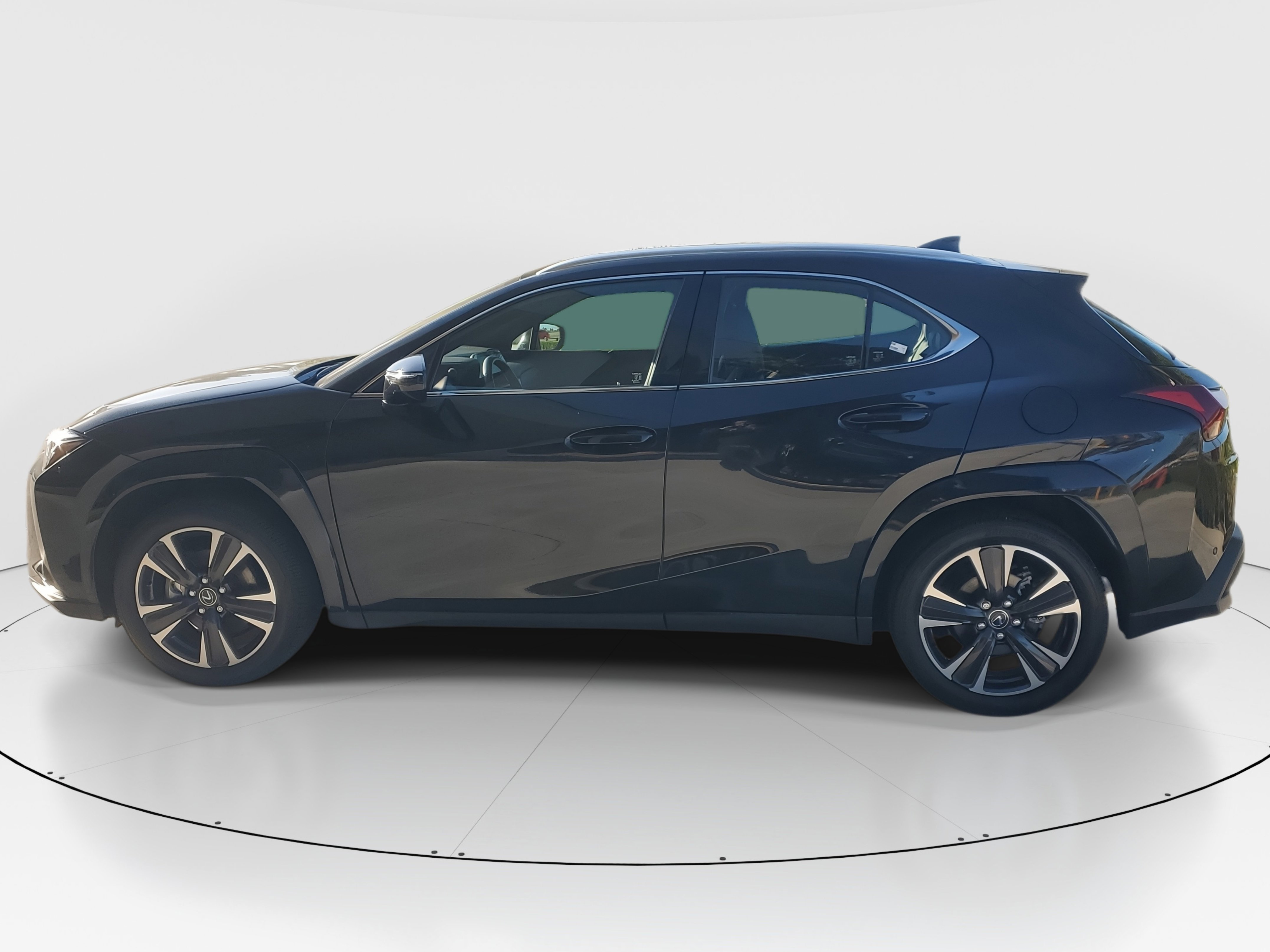 Used 2025 Lexus UX 300h FWD w/ Accessory Package (Z1) image 8