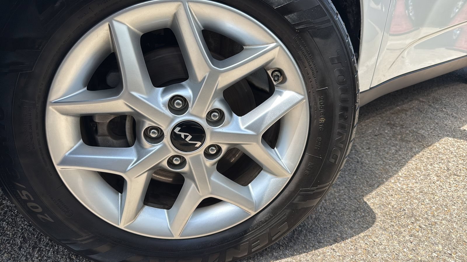 Used 2024 Kia Soul LX w/ Option Group 015 FWD image 27