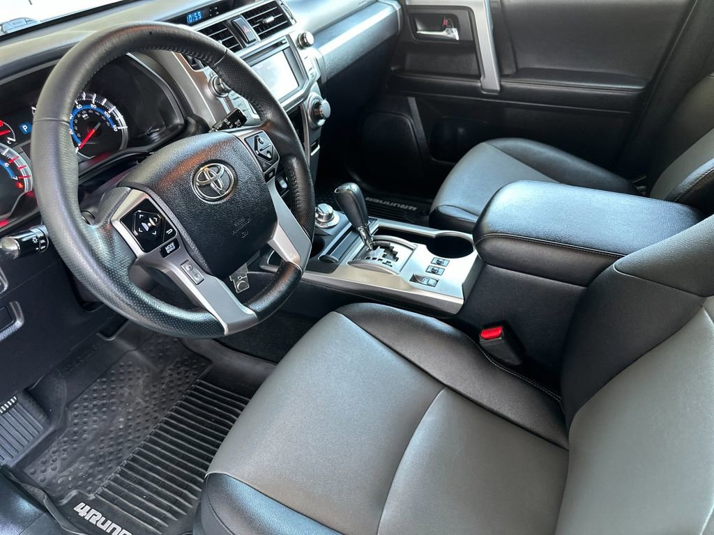 Used 2018 Toyota 4Runner SR5 Premium AWD/4WD image 9