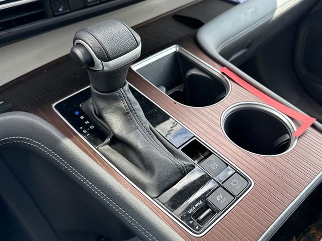 Used 2023 Toyota Sienna XLE image 34