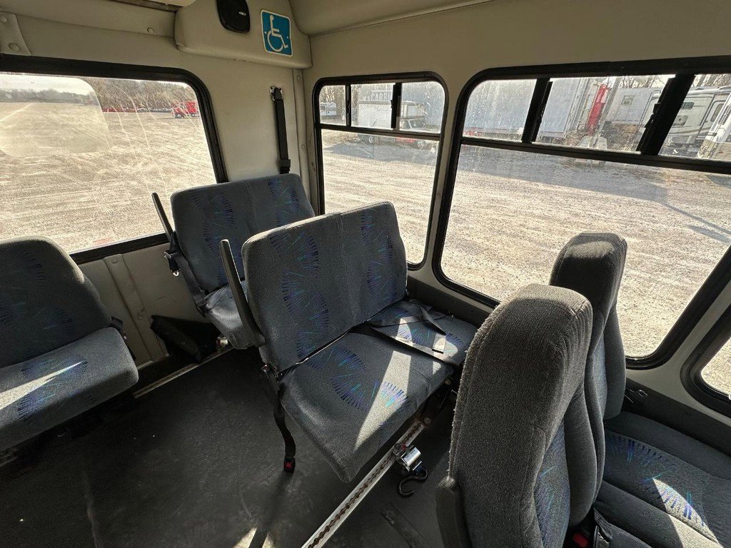 Used 2013 Ford E-450 and Econoline 450 Super Duty w/ Shuttle Bus Prep Pkg image 15
