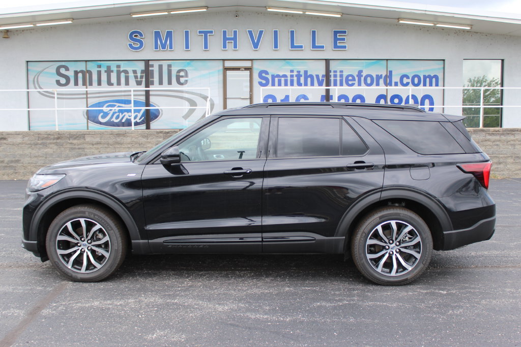 New 2026 Ford Explorer ST-Line AWD/4WD image 2