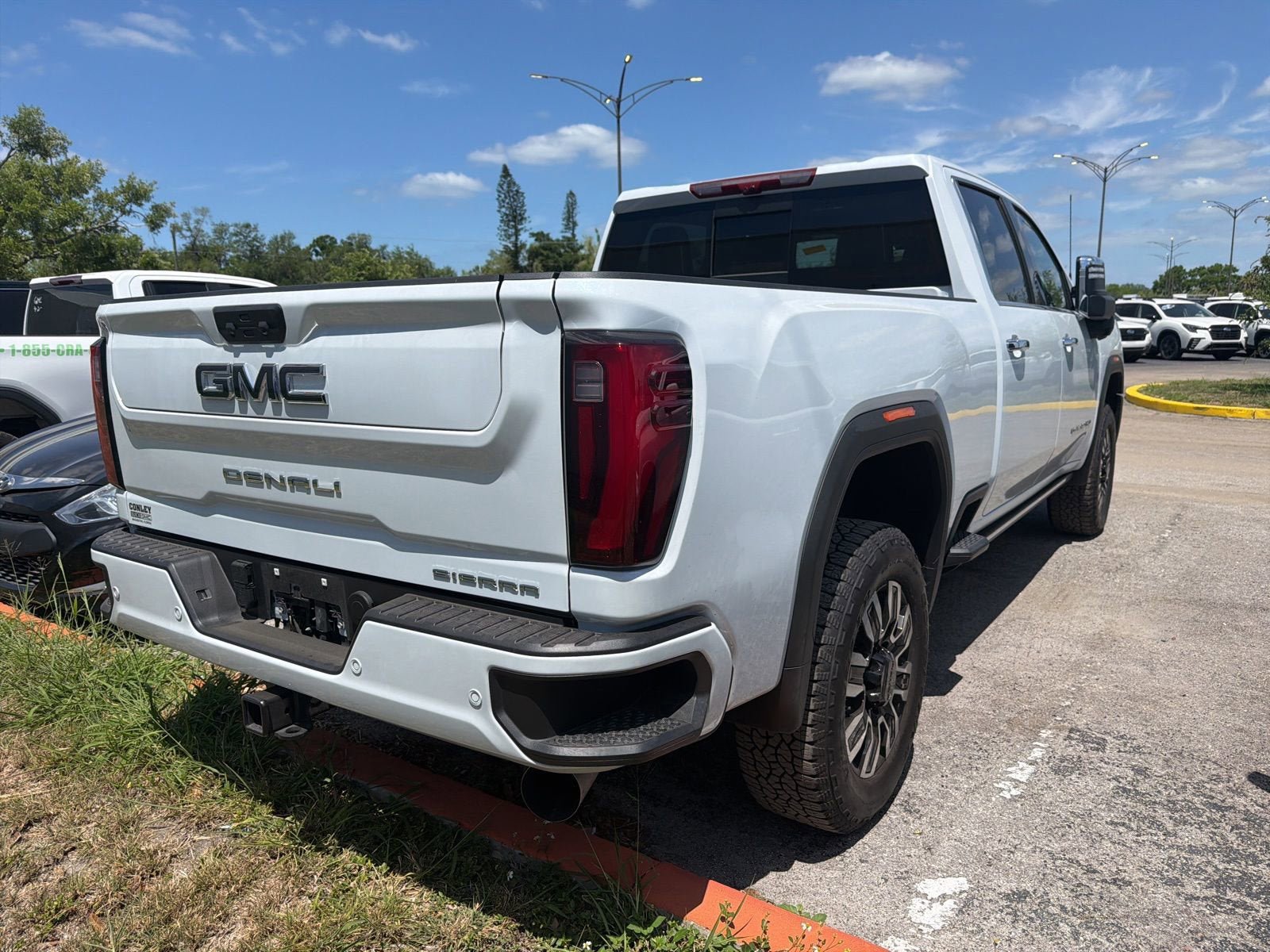 Used 2026 GMC Sierra 2500 Denali Ultimate AWD/4WD image 13
