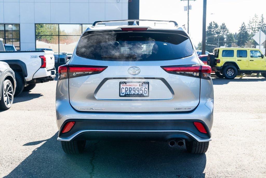 Used 2021 Toyota Highlander XSE image 5