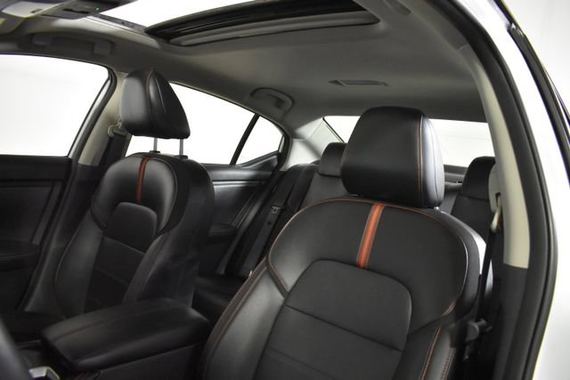 Certified 2025 Nissan Sentra SR w/ SR Premium Package FWD image 11