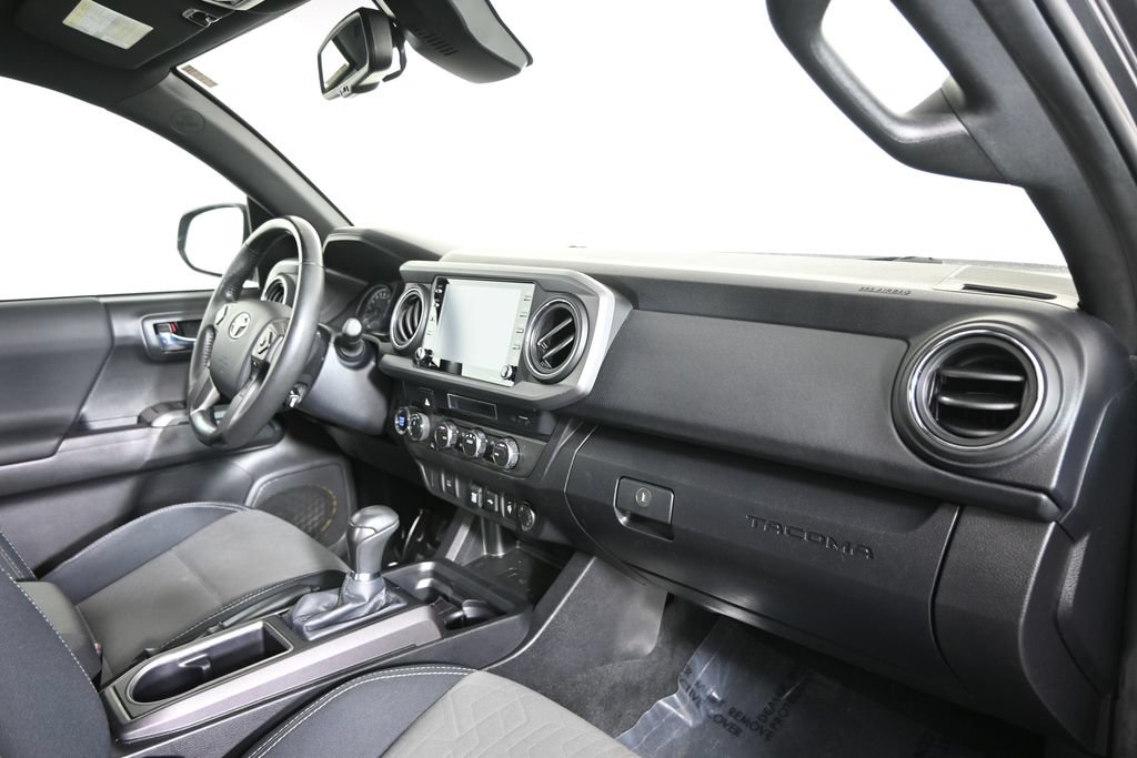 Used 2023 Toyota Tacoma TRD Off-Road AWD/4WD image 15