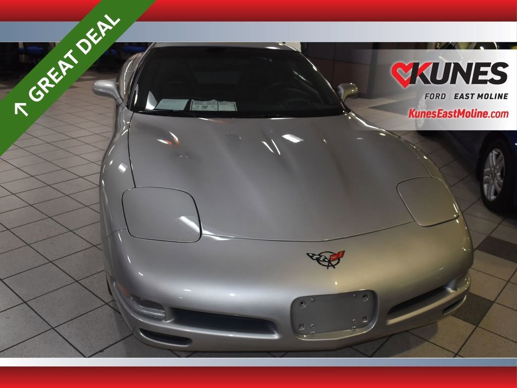 Used 2004 Chevrolet Corvette Coupe w/ Roof Package