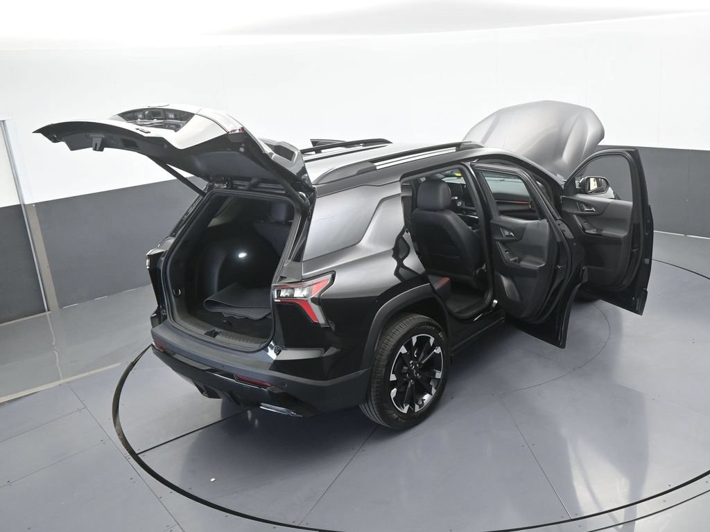 Used 2025 Chevrolet Equinox RS FWD image 68