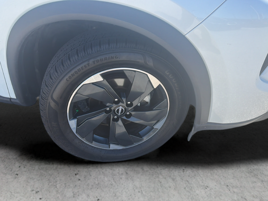 Certified 2024 Nissan Rogue SV AWD/4WD image 60