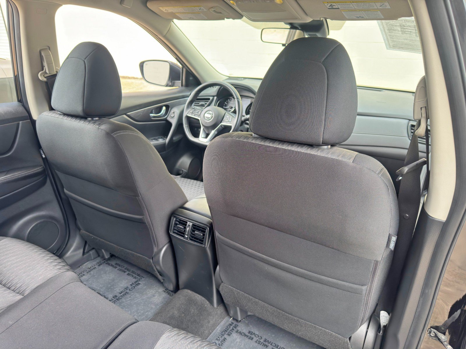 Used 2019 Nissan Rogue SV w/ Premium Package FWD image 32