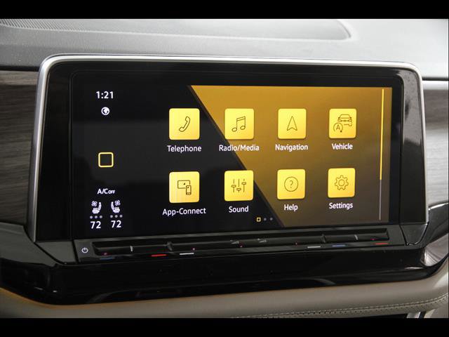 Certified 2024 Volkswagen Atlas SEL Premium R-Line image 11