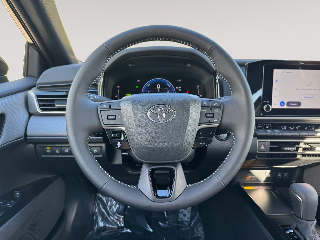 Used 2026 Toyota Camry SE w/ Convenience Package FWD image 12