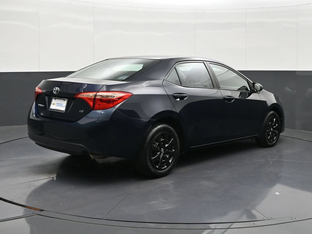 Used 2017 Toyota Corolla LE FWD image 5