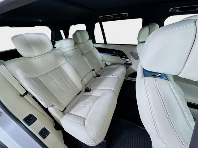 New 2026 Land Rover Range Rover Long Wheelbase Autobiography image 29