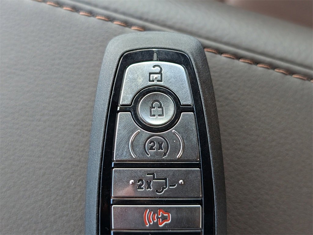 New 2026 Ford F350 King Ranch image 32