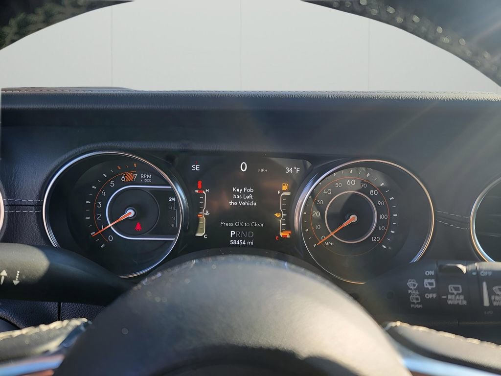 Used 2019 Jeep Wrangler Unlimited Sahara image 13