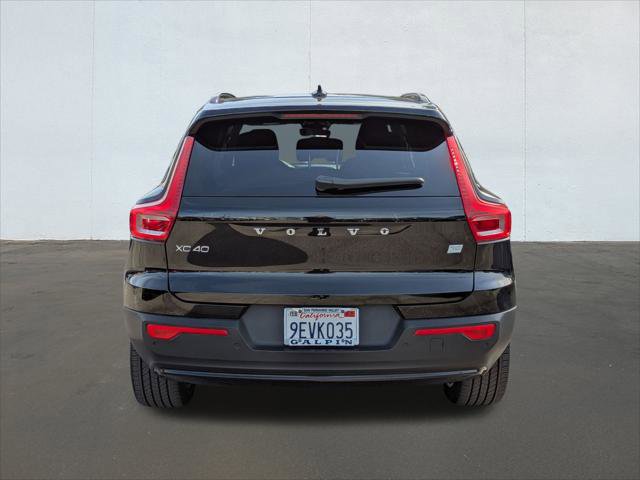 Used 2023 Volvo XC40 Recharge Plus image 4